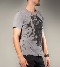 Load image into Gallery viewer, SKULL BIRD CREW TSHIRT