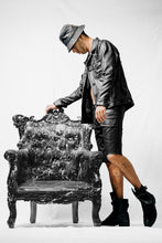 Load image into Gallery viewer, Trucker Jacket Black Wax Coated